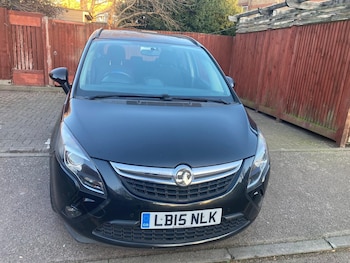 2015 (15) - 1.4T Exclusiv 5dr