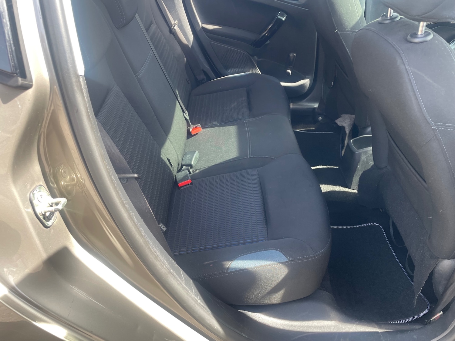 Used Peugeot 208 2013 for sale - 78197885: Photo 11