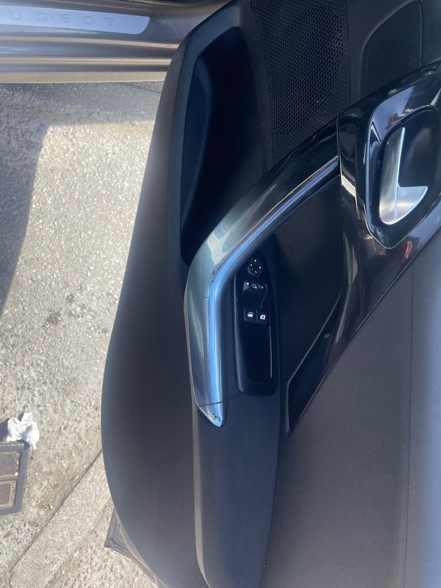 Used Peugeot 208 2013 for sale - 78197885: Photo 9