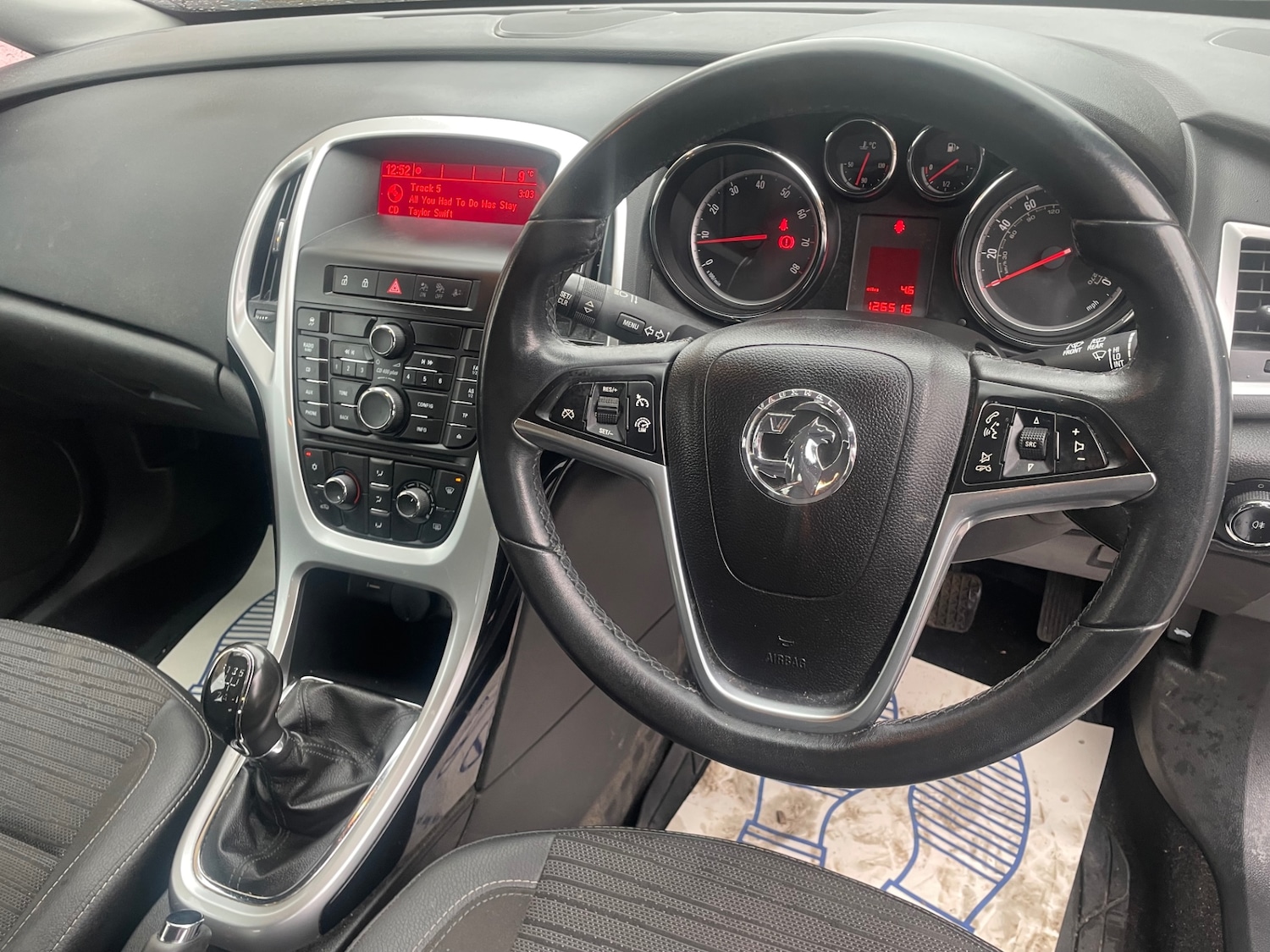 Used Vauxhall Astra 2015 for sale - 77268306: Photo 11