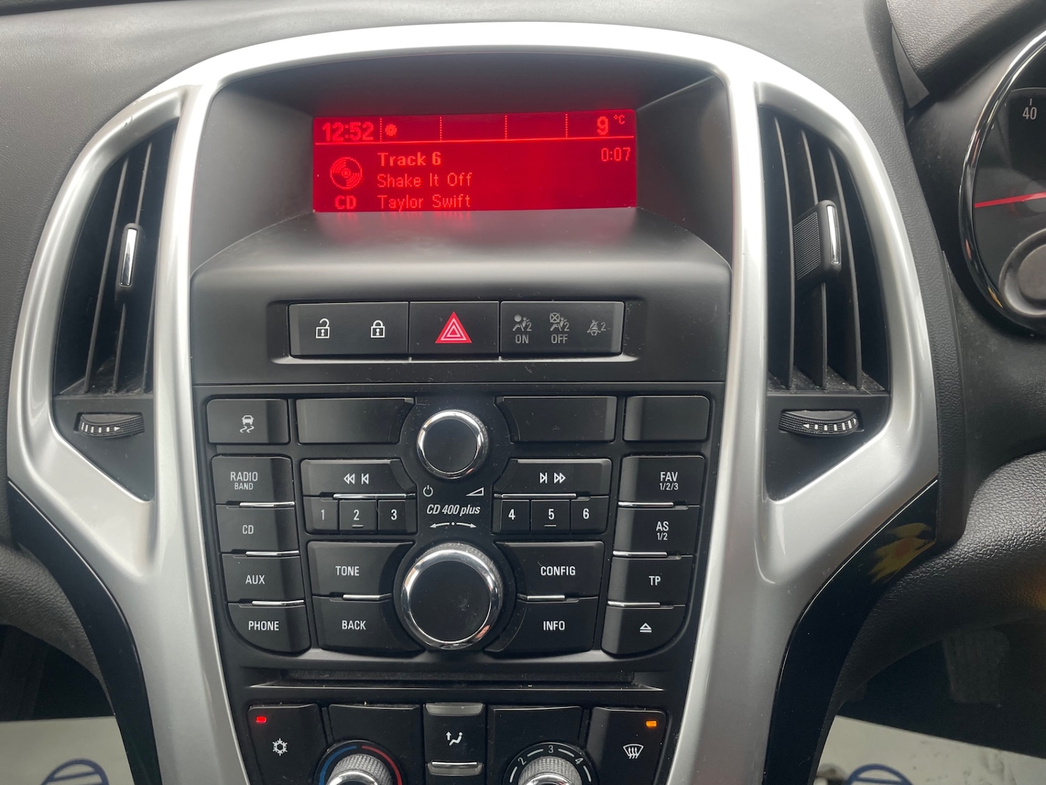 Used Vauxhall Astra 2015 for sale - 77268306: Photo 13