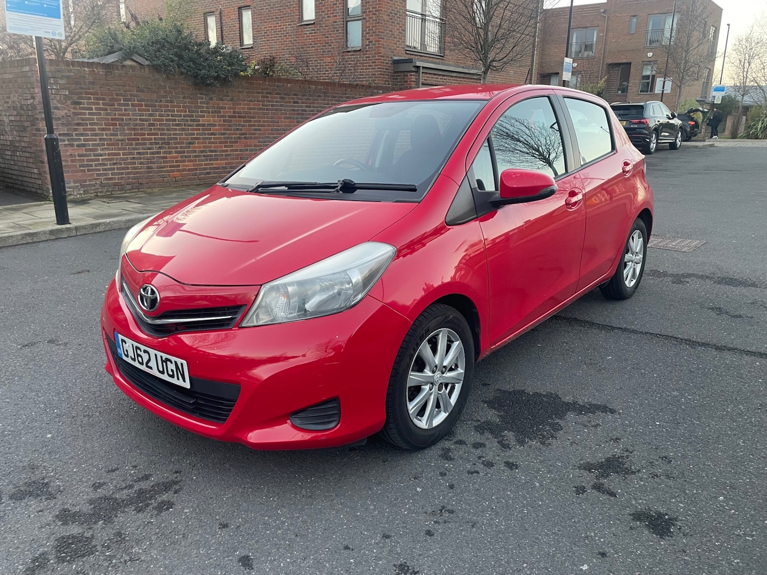 Used Toyota Yaris 2012 for sale - 76893073: Photo 1