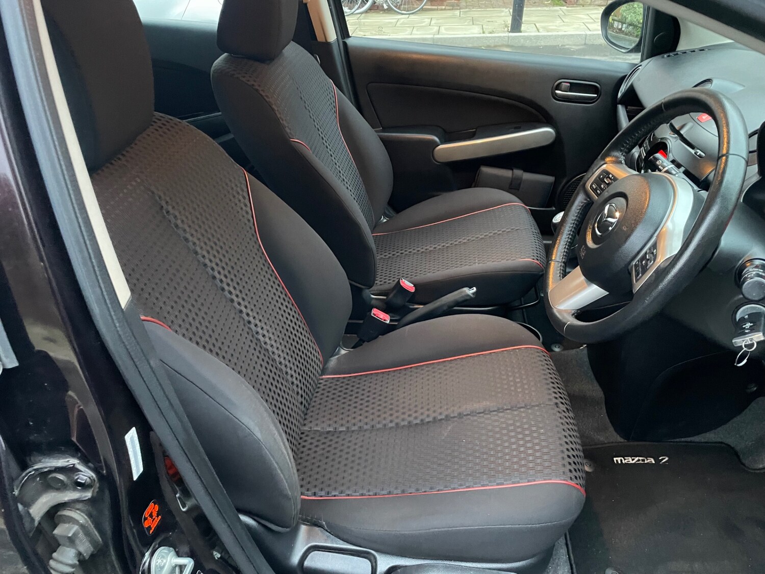 Used Mazda Mazda2 2011 for sale - 76627366: Photo 12