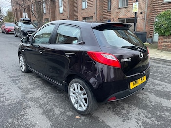 Used Mazda Mazda2 2011 for sale - 76627366: Photo