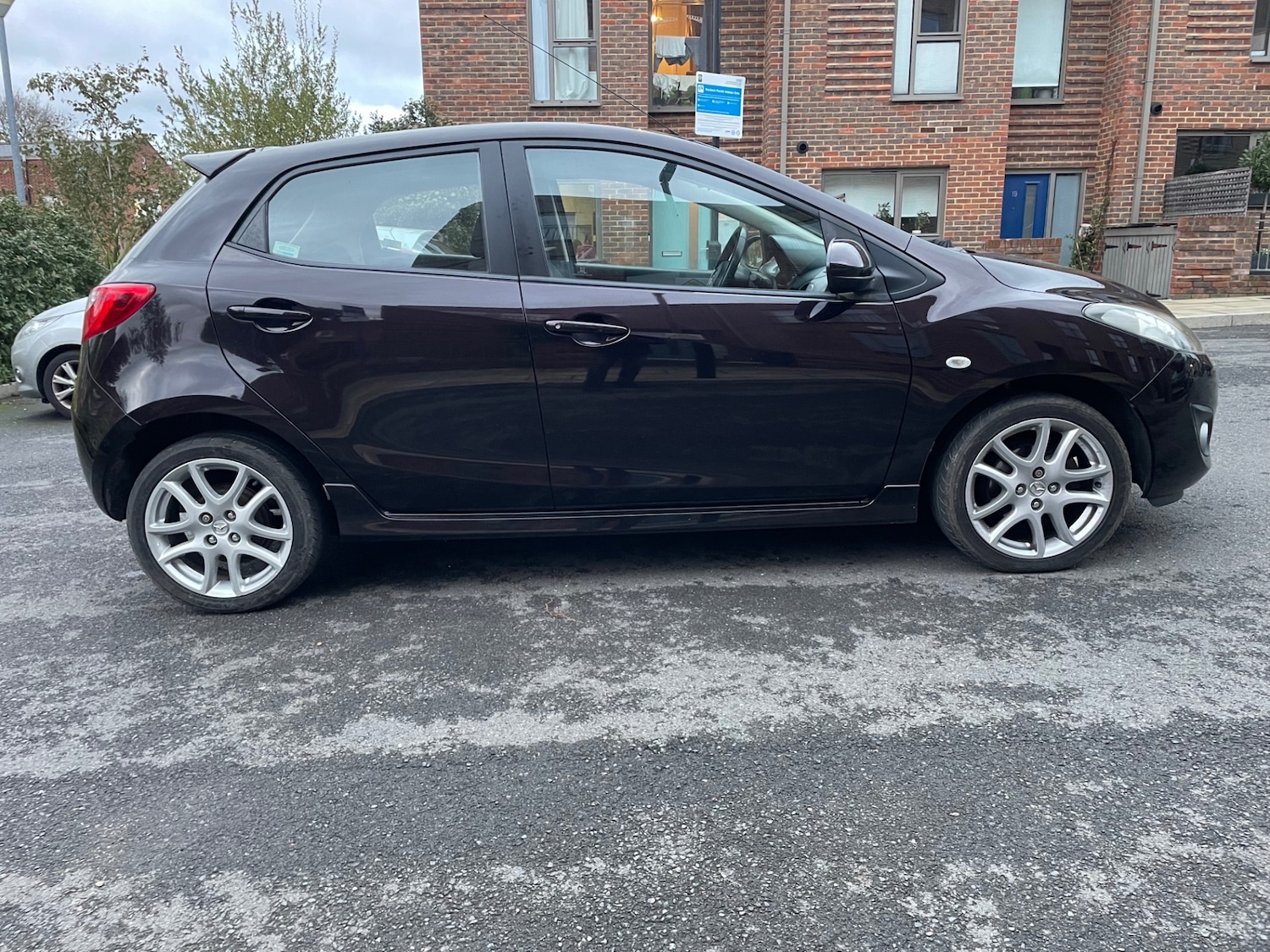 Used Mazda Mazda2 2011 for sale - 76627366: Photo 8
