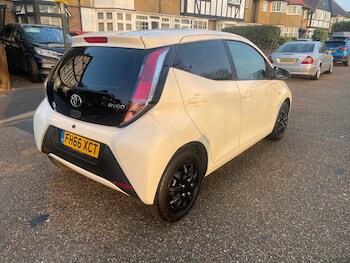 Used Toyota AYGO 2017 for sale - 77734918: Photo