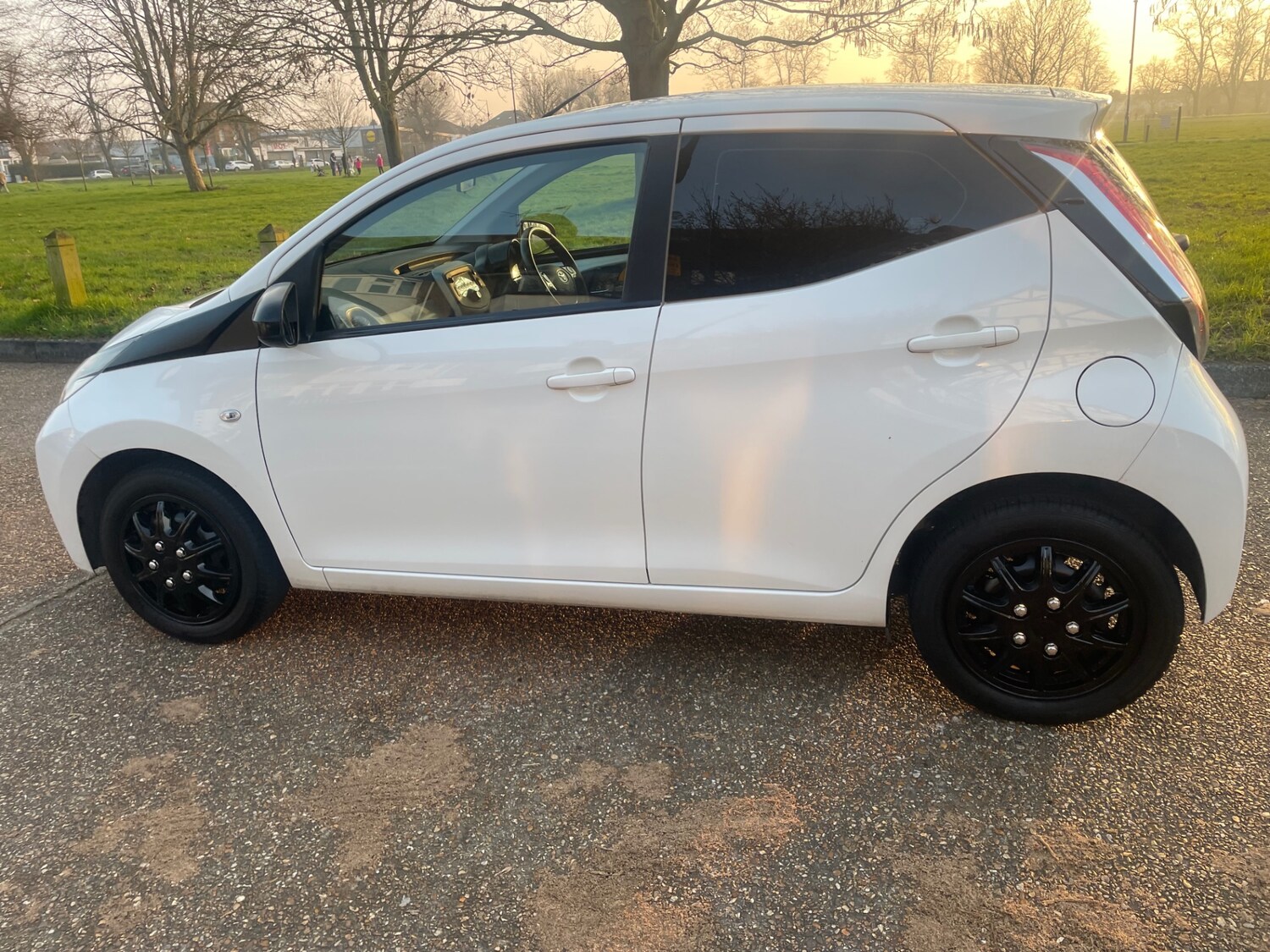 Used Toyota AYGO 2017 for sale - 77734918: Photo 6