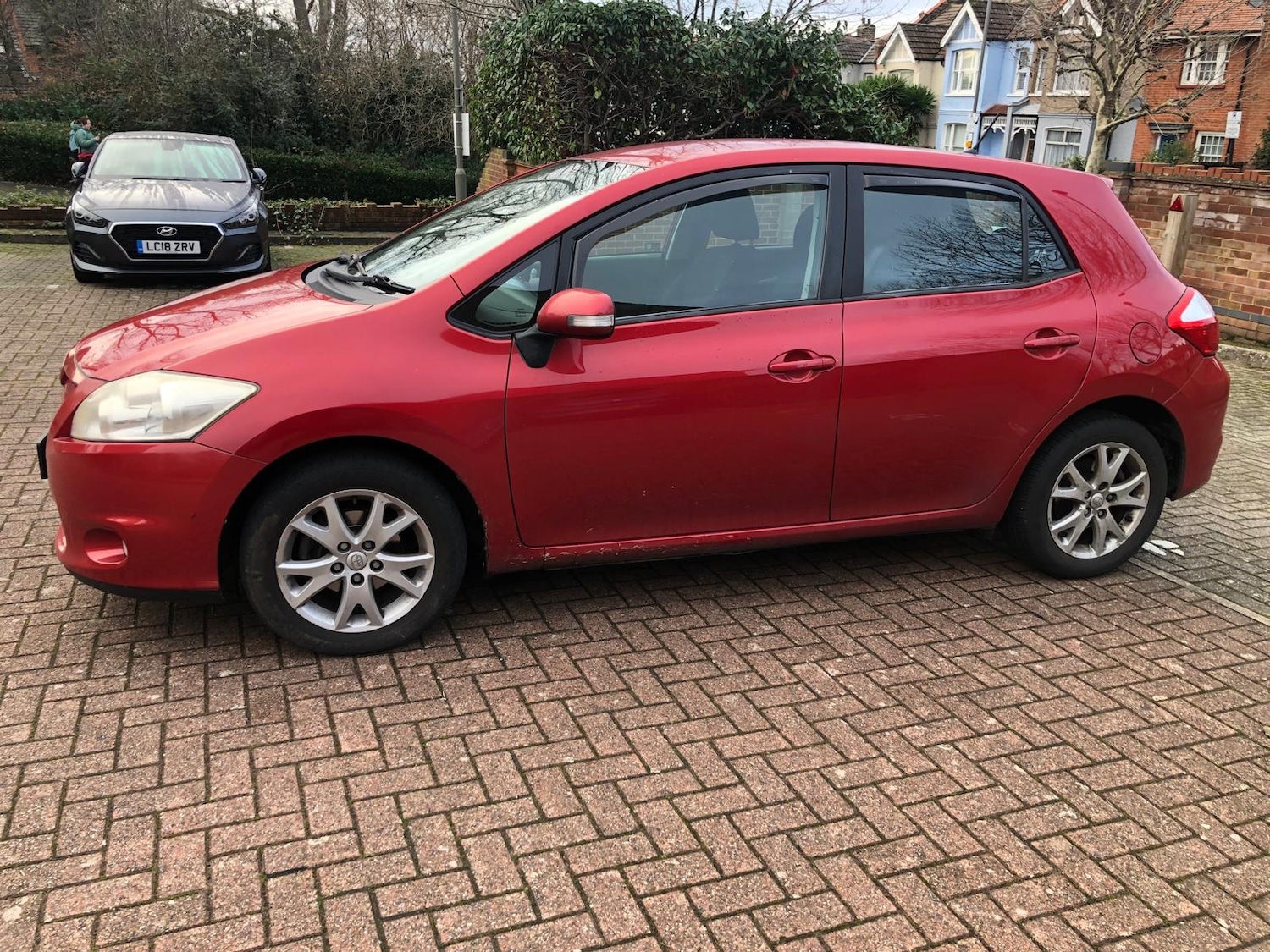 Used Toyota Auris 2011 for sale - 77204099: Photo 2