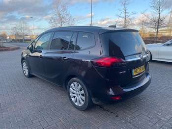 Used Vauxhall Zafira 2017 for sale - 77609674: Photo