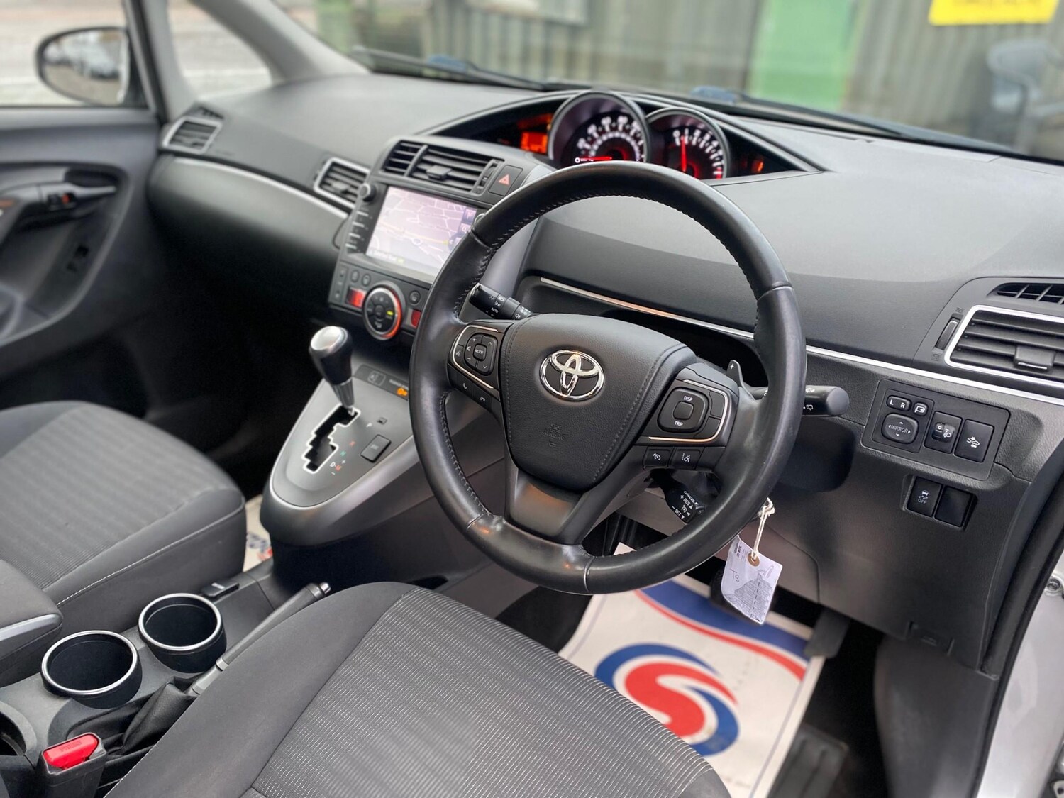 Used Toyota Verso 2016 for sale - 77477029: Photo 18