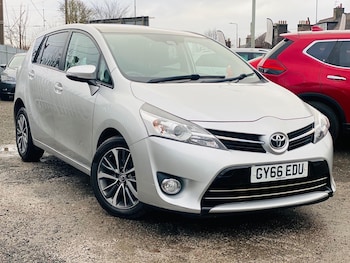 Used Toyota Verso 2016 for sale - 77477029: Photo