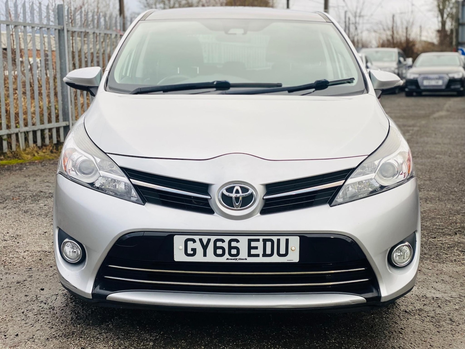 Used Toyota Verso 2016 for sale - 77477029: Photo 2