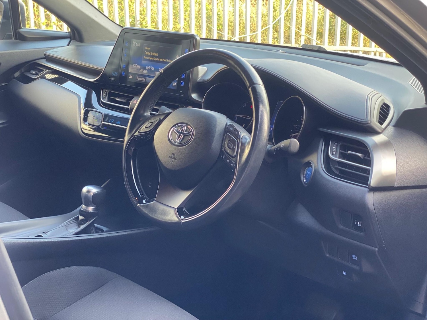 Used Toyota C-HR 2019 for sale - 76603751: Photo 21