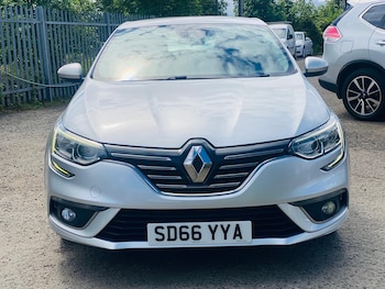 Used Renault Megane 2016 for sale - 78850157: Photo