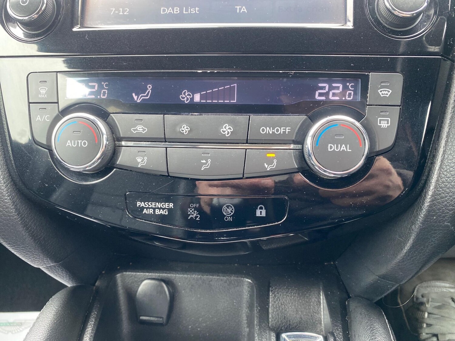 Used Nissan Qashqai 2016 for sale - 77665928: Photo 24