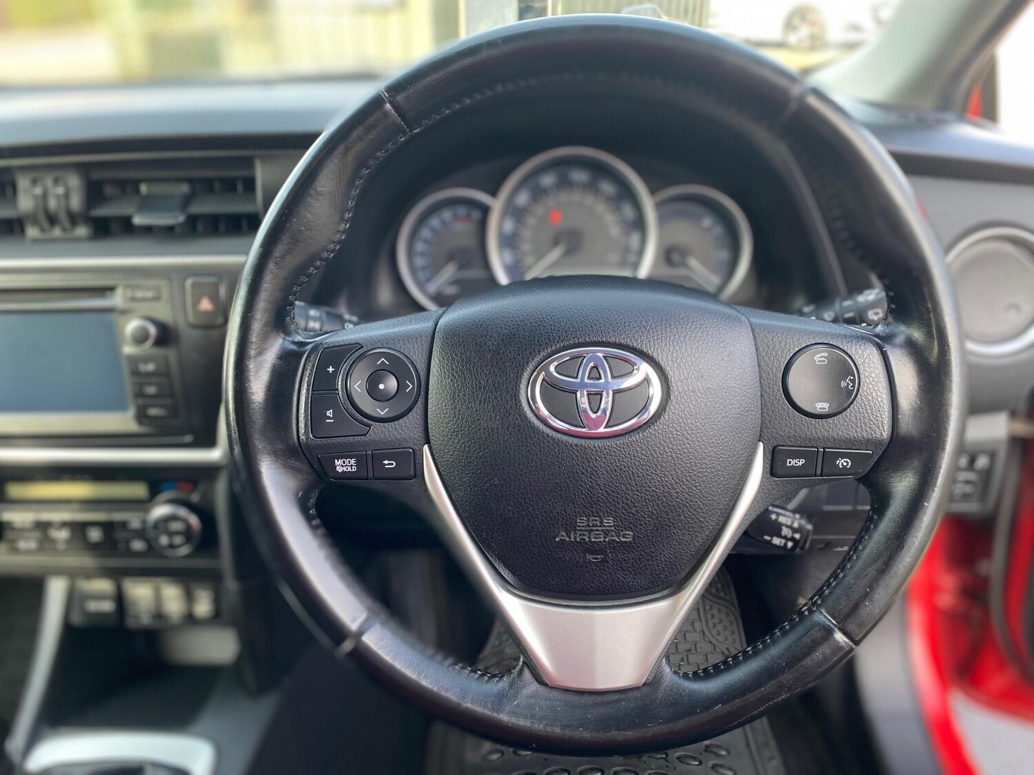 Used Toyota Auris 2014 for sale - 77989494: Photo 17