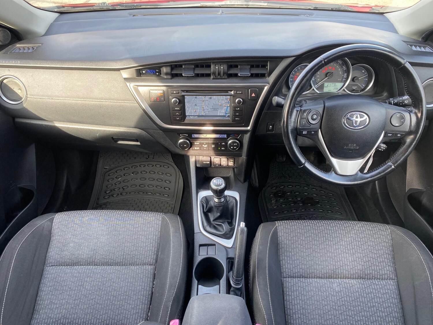 Used Toyota Auris 2014 for sale - 77989494: Photo 4