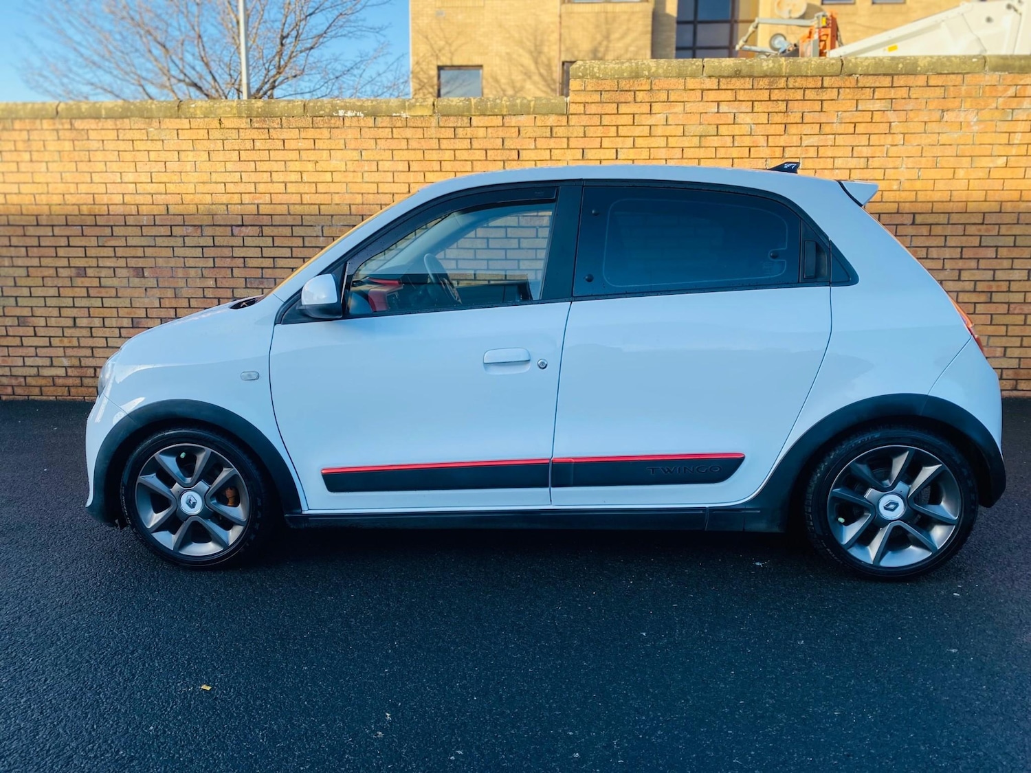 Used Renault Twingo 2015 for sale - 76798546: Photo 10