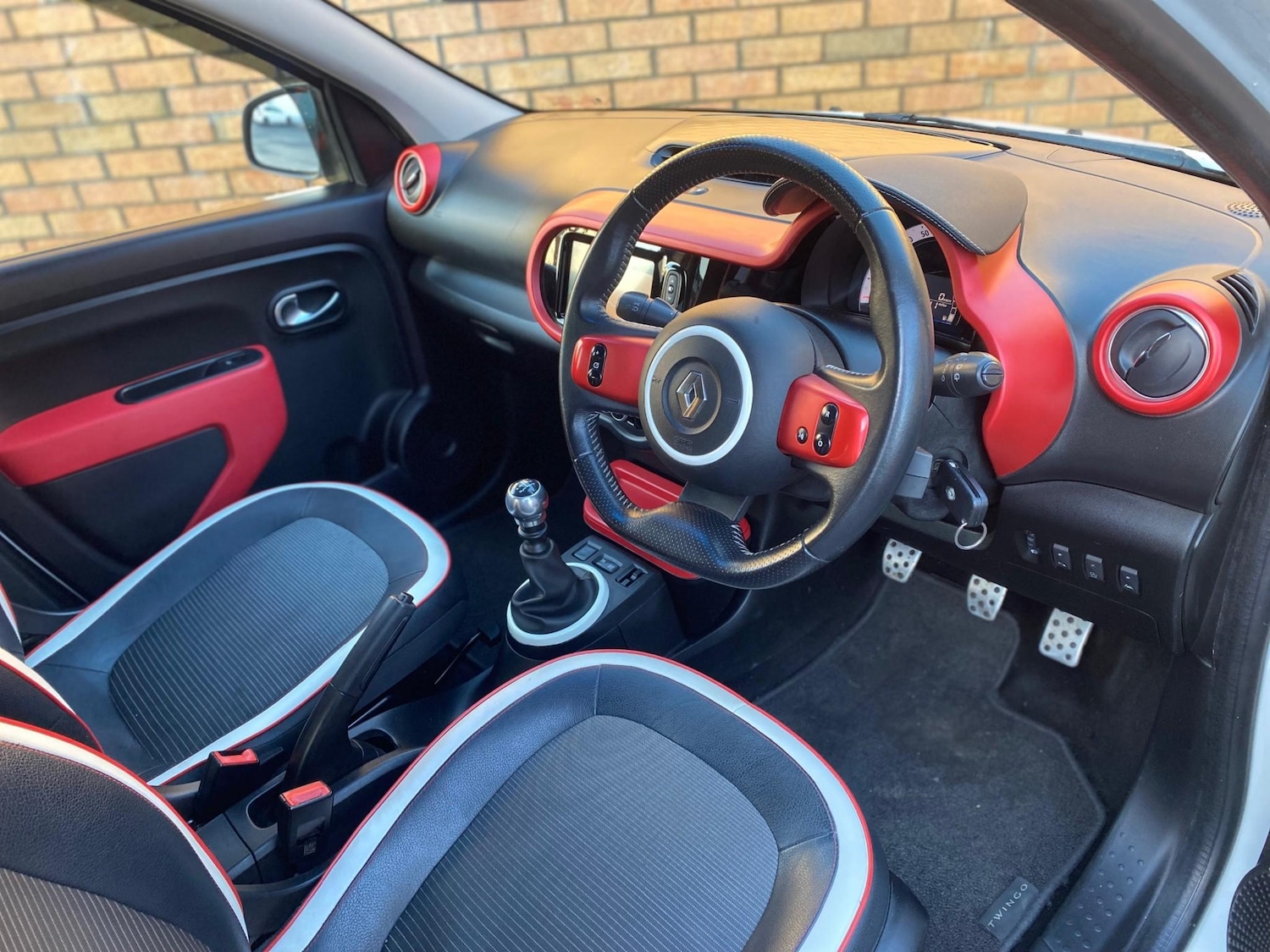 Used Renault Twingo 2015 for sale - 76798546: Photo 15