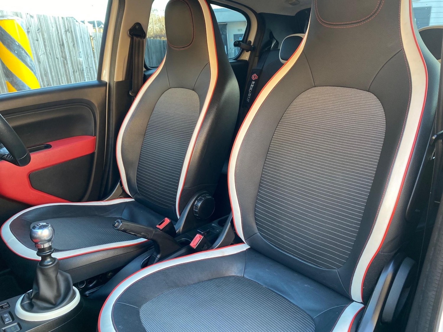 Used Renault Twingo 2015 for sale - 76798546: Photo 33