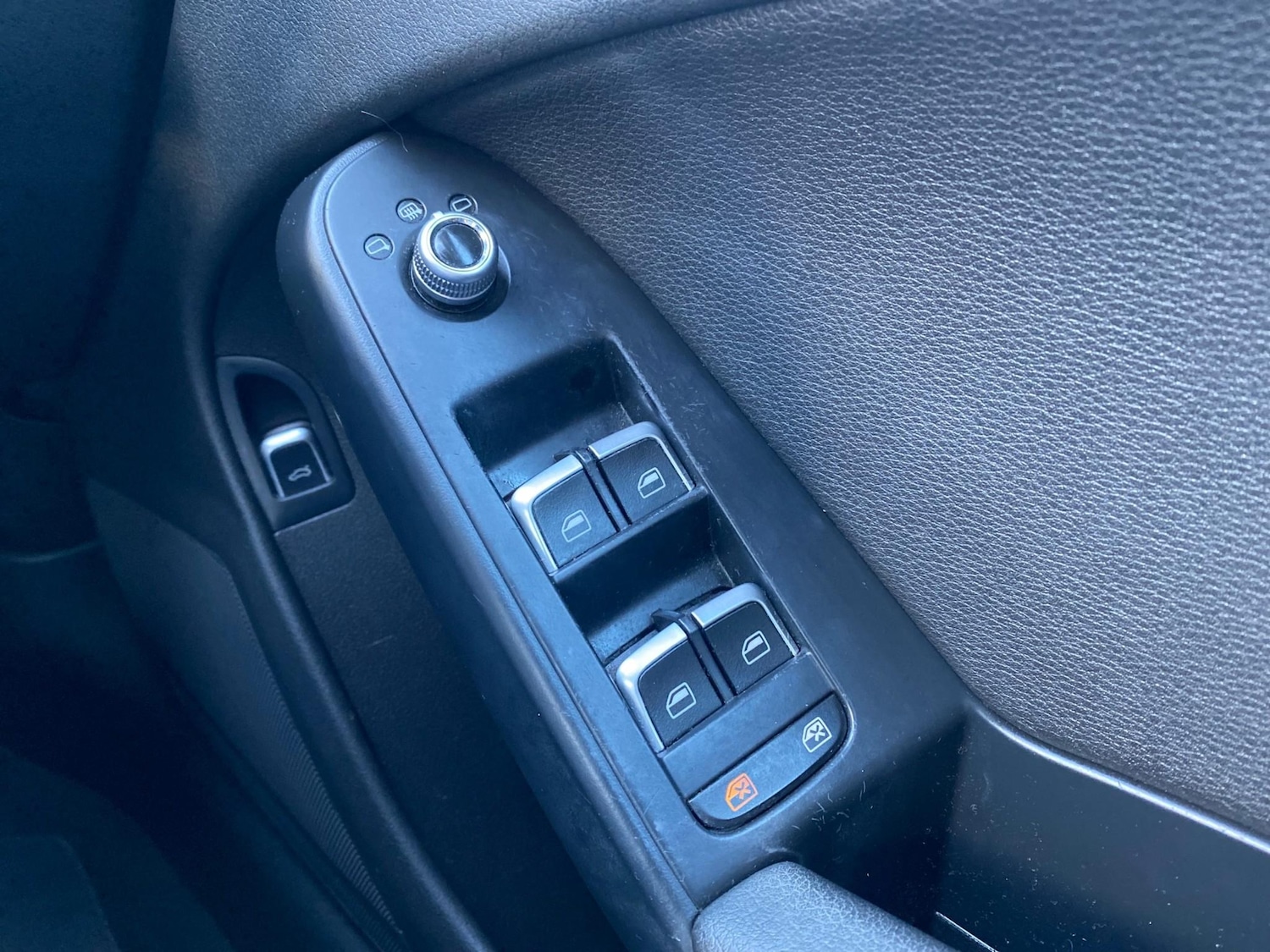 Used Audi A4 2014 for sale - 76627474: Photo 21