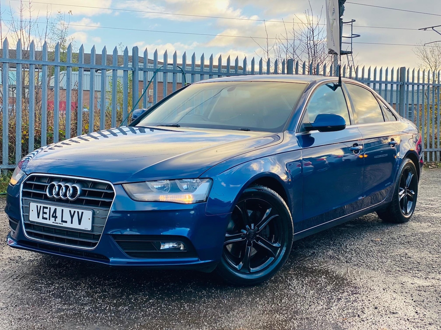 Used Audi A4 2014 for sale - 76627474: Photo 3