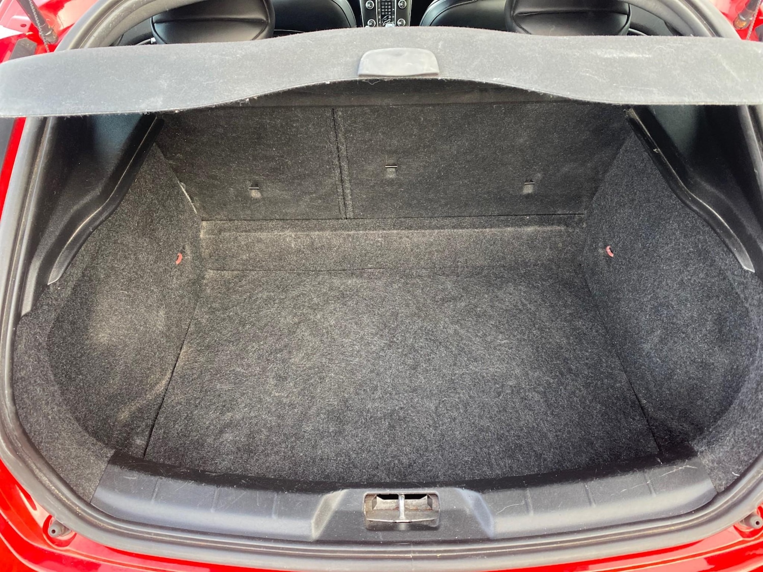 Used Volvo V40 2016 for sale - 77128608: Photo 24