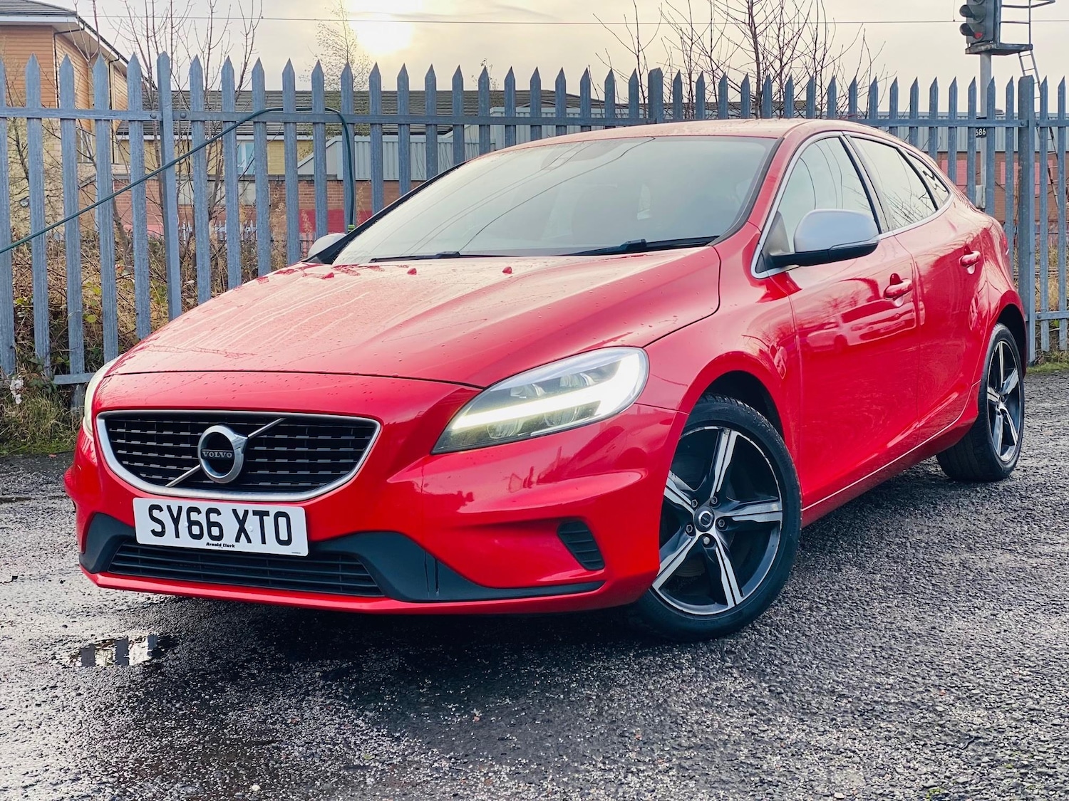 Used Volvo V40 2016 for sale - 77128608: Photo 3