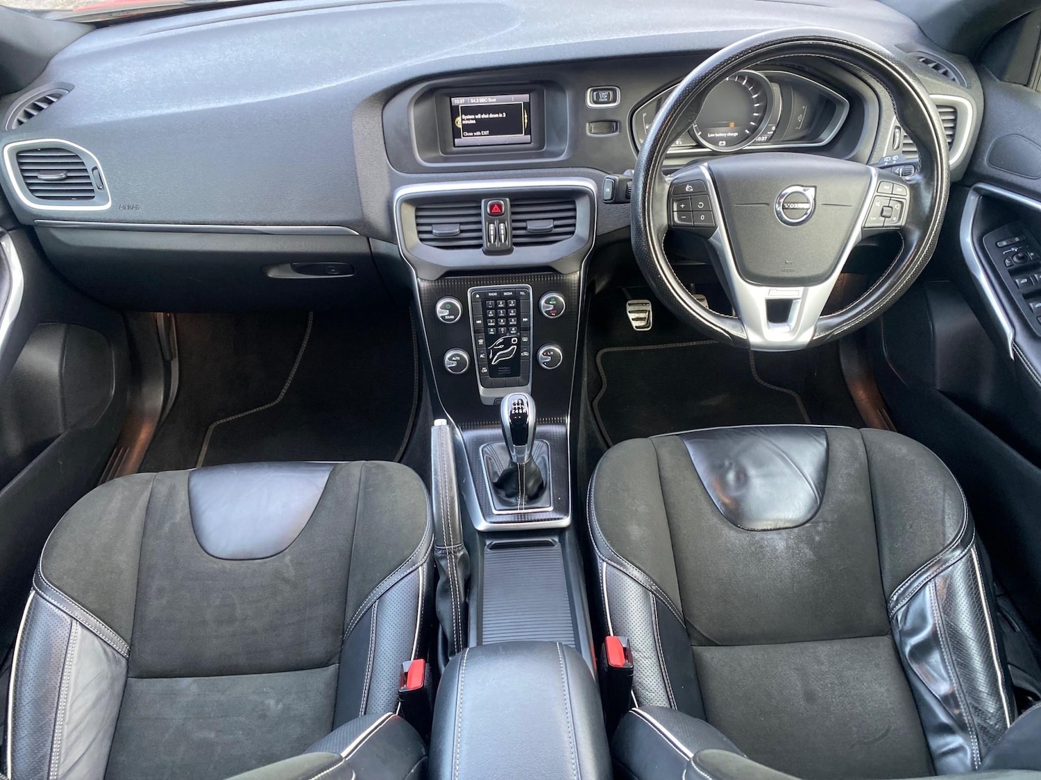 Used Volvo V40 2016 for sale - 77128608: Photo 4