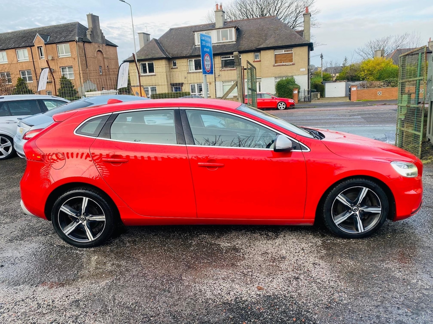 Used Volvo V40 2016 for sale - 77128608: Photo 9