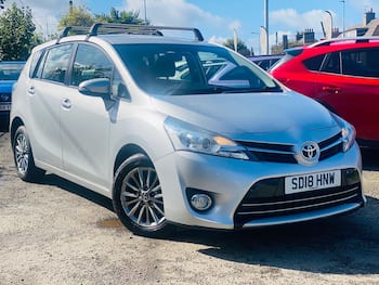 Used Toyota Verso 2018 for sale - 79736488: Photo