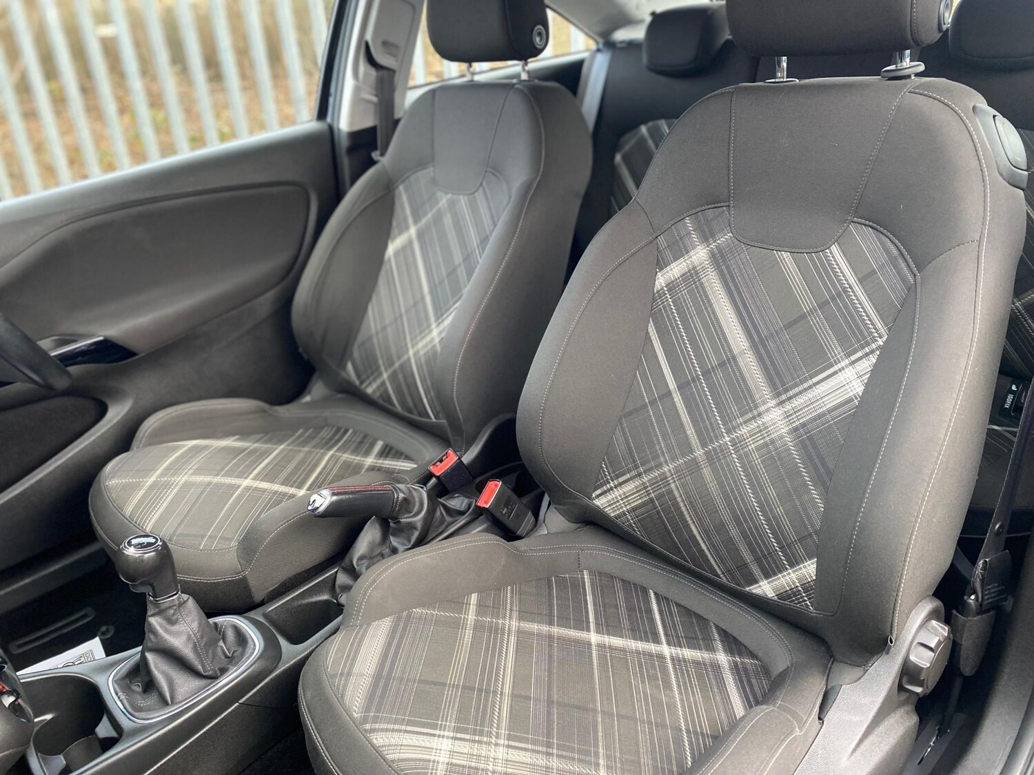 Used Vauxhall Corsa 2015 for sale - 77819991: Photo 28