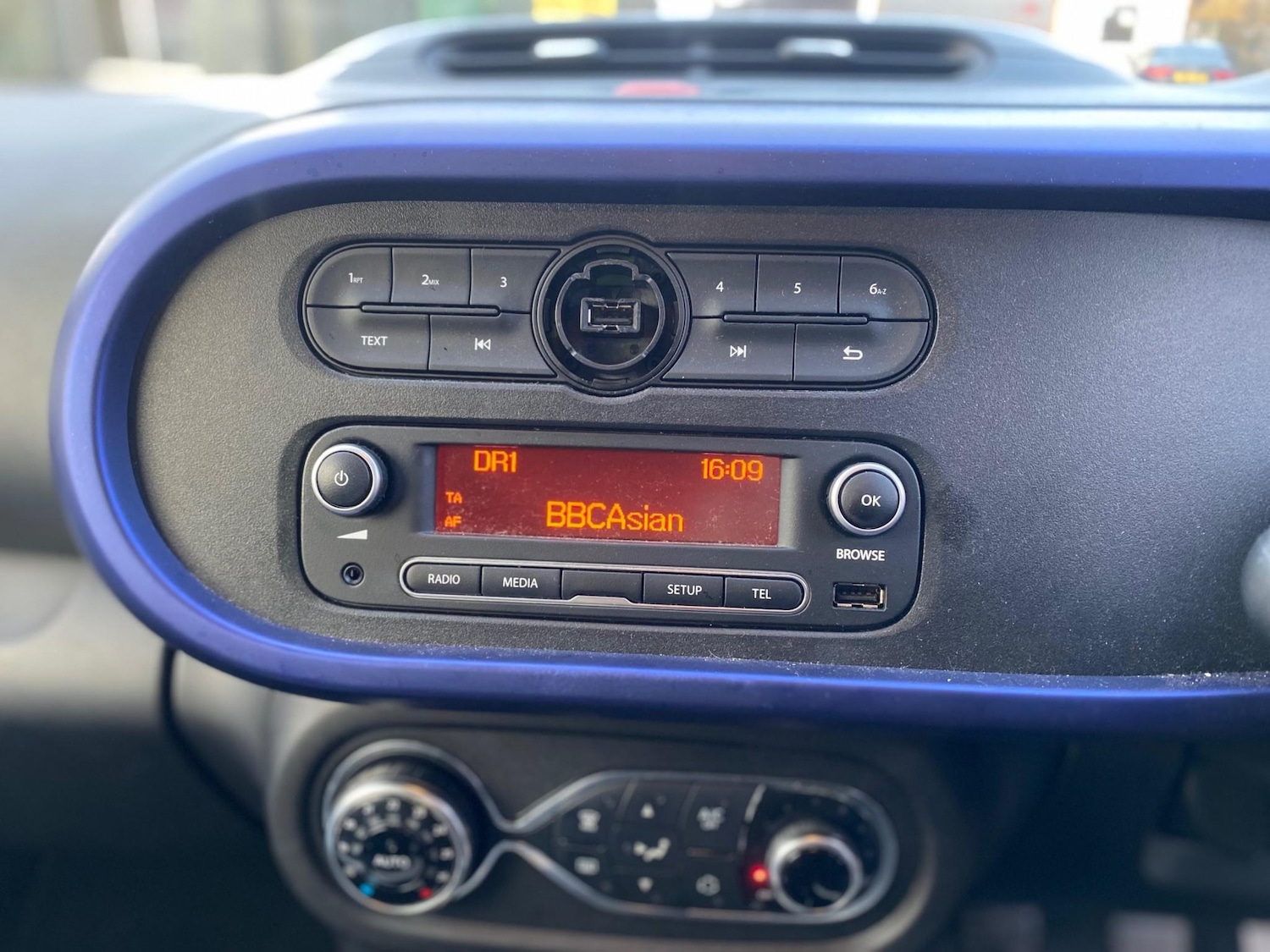 Used Renault Twingo 2016 for sale - 76519818: Photo 17