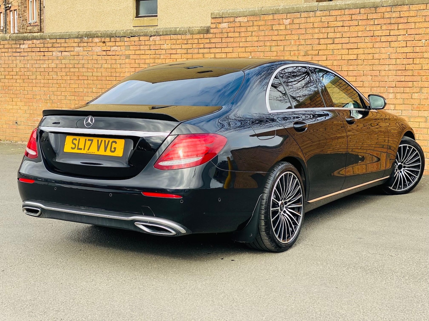 Used Mercedes-Benz E Class 2017 for sale - 77935433: Photo 4