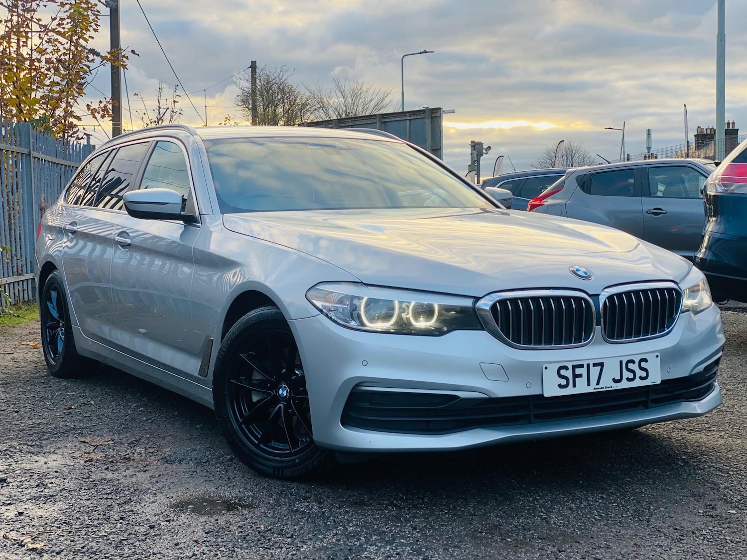 Used BMW 5 Series 2017 for sale - 76508597: Photo 1