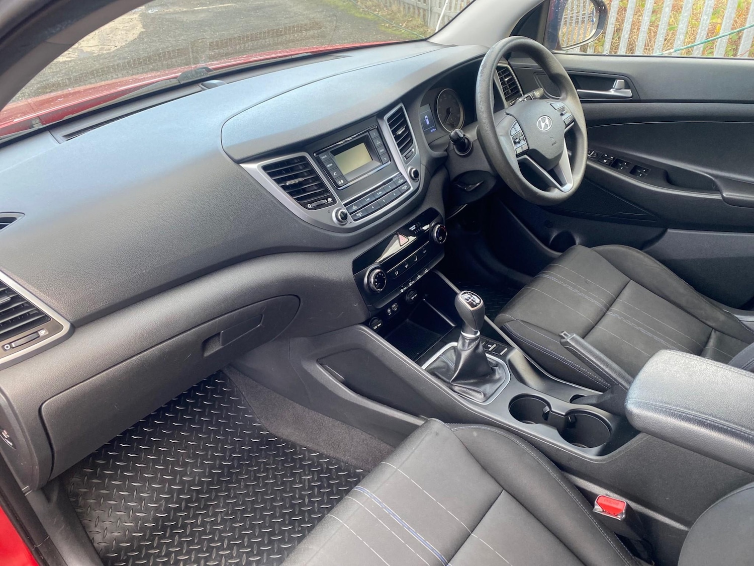 Used Hyundai TUCSON 2016 for sale - 76744007: Photo 4