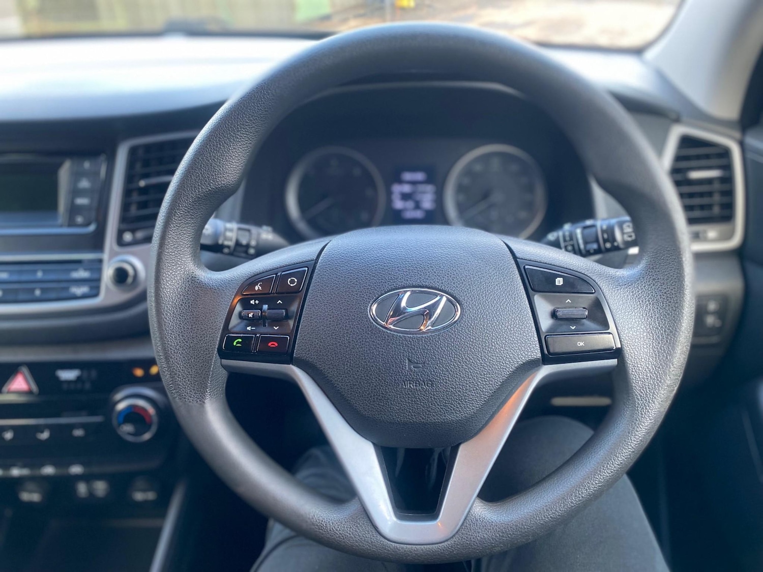 Used Hyundai TUCSON 2016 for sale - 76744007: Photo 6