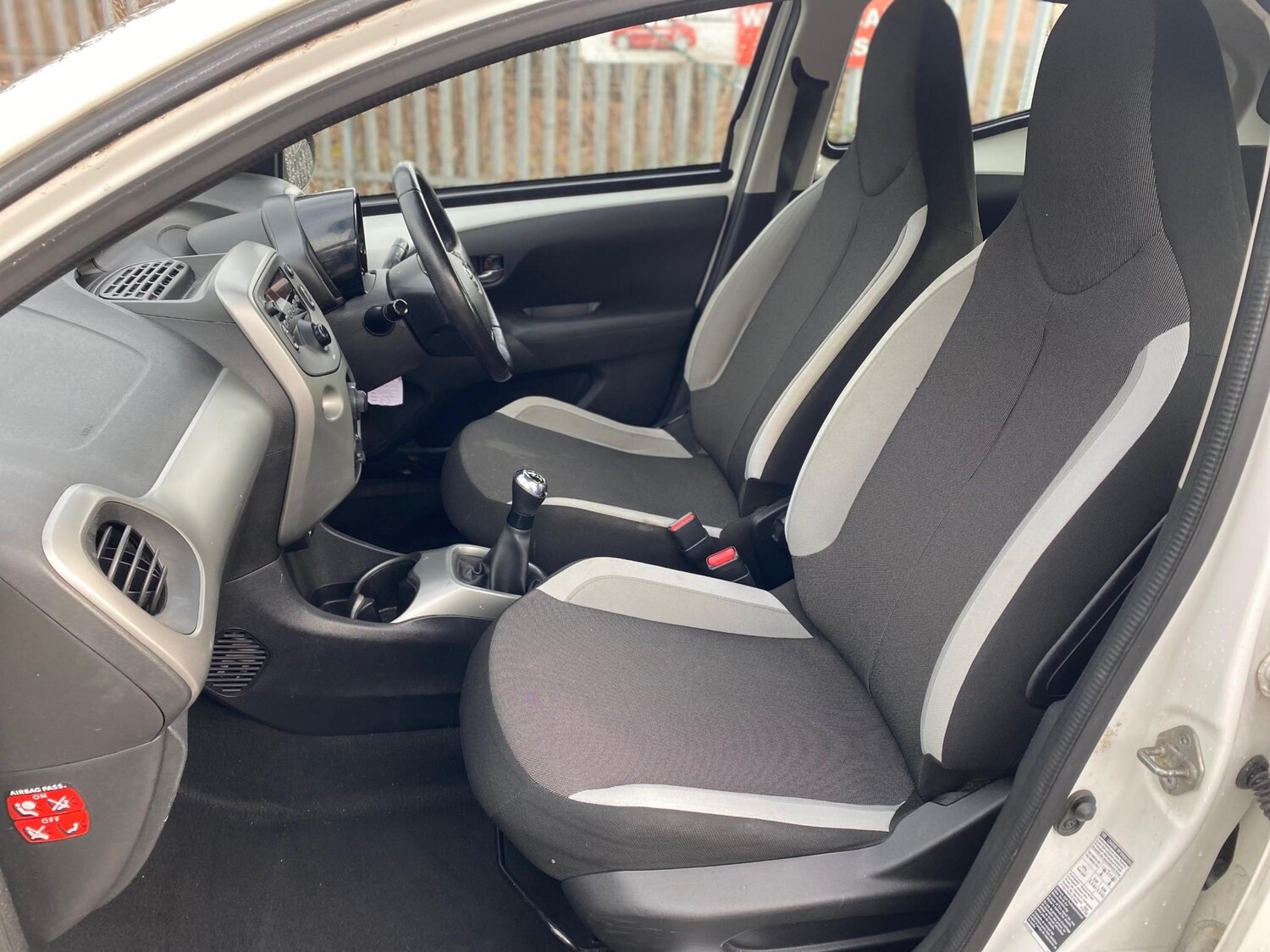 Used Toyota AYGO 2016 for sale - 77679721: Photo 11