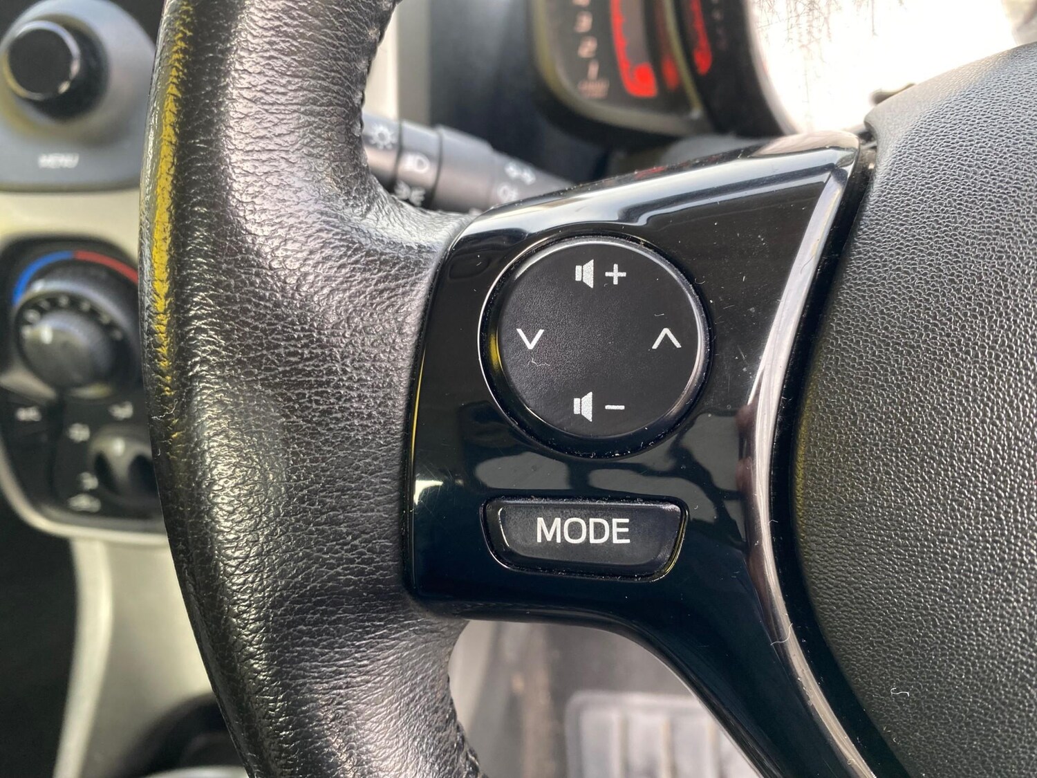 Used Toyota AYGO 2016 for sale - 77679721: Photo 18