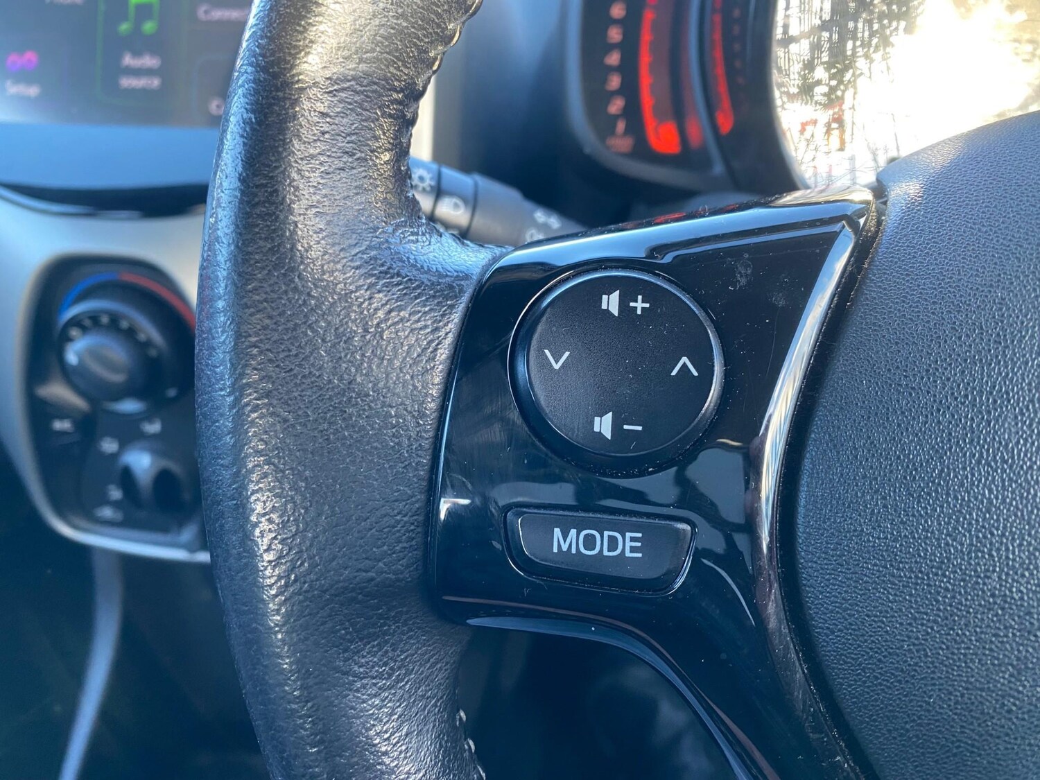 Used Toyota AYGO 2017 for sale - 76627475: Photo 17