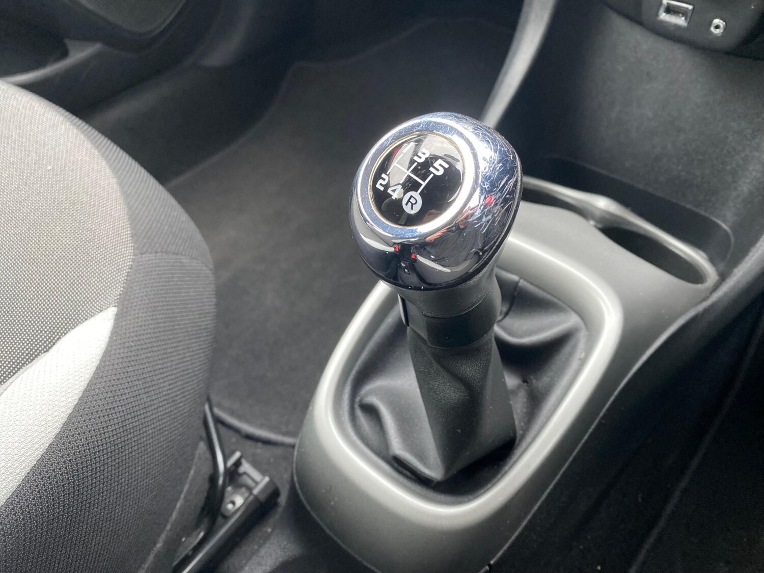 Used Toyota AYGO 2017 for sale - 77763992: Photo 19