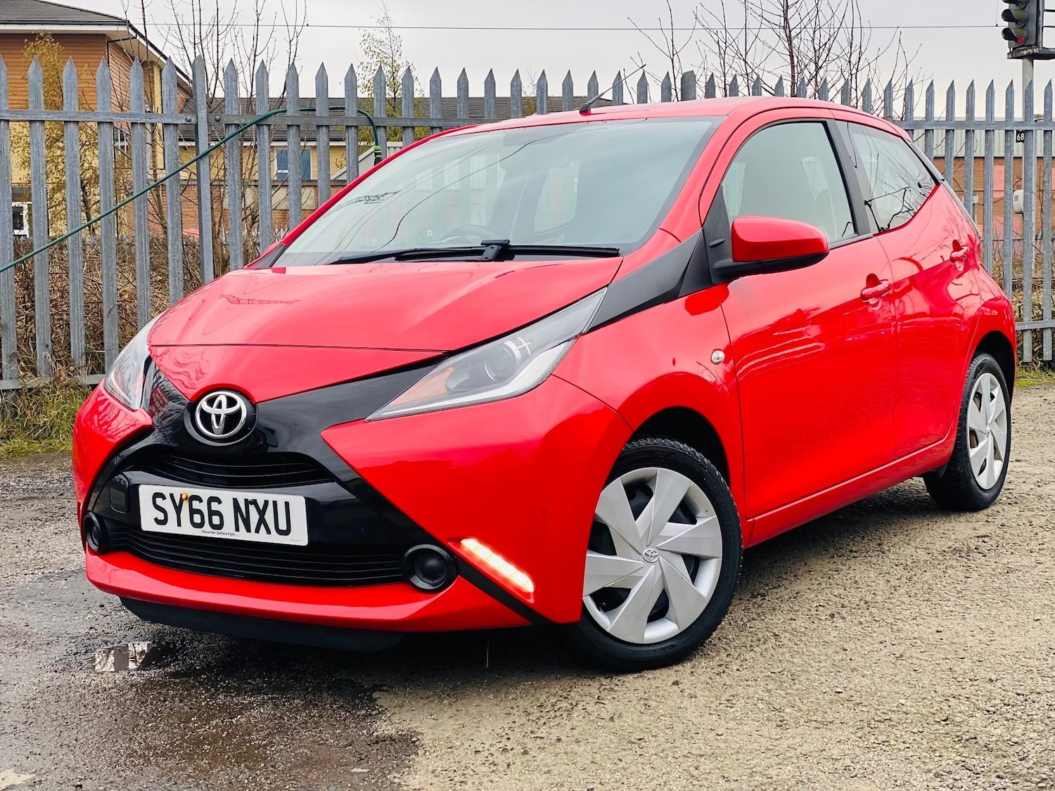 Used Toyota AYGO 2017 for sale - 77763992: Photo 3