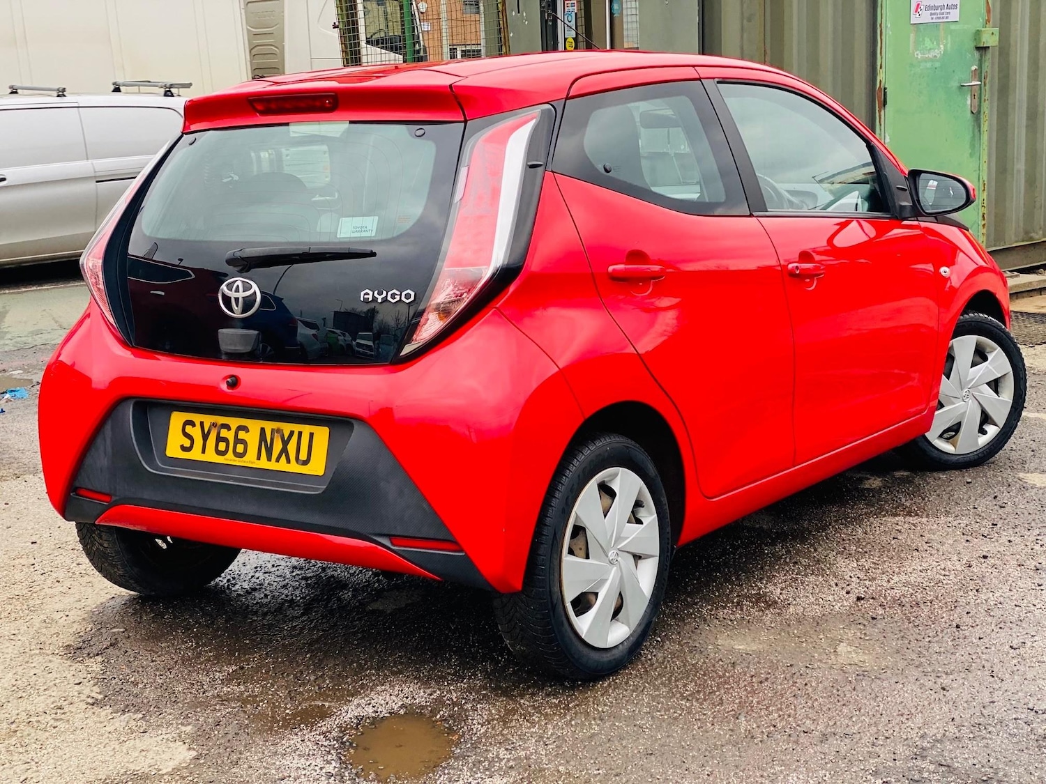 Used Toyota AYGO 2017 for sale - 77763992: Photo 6