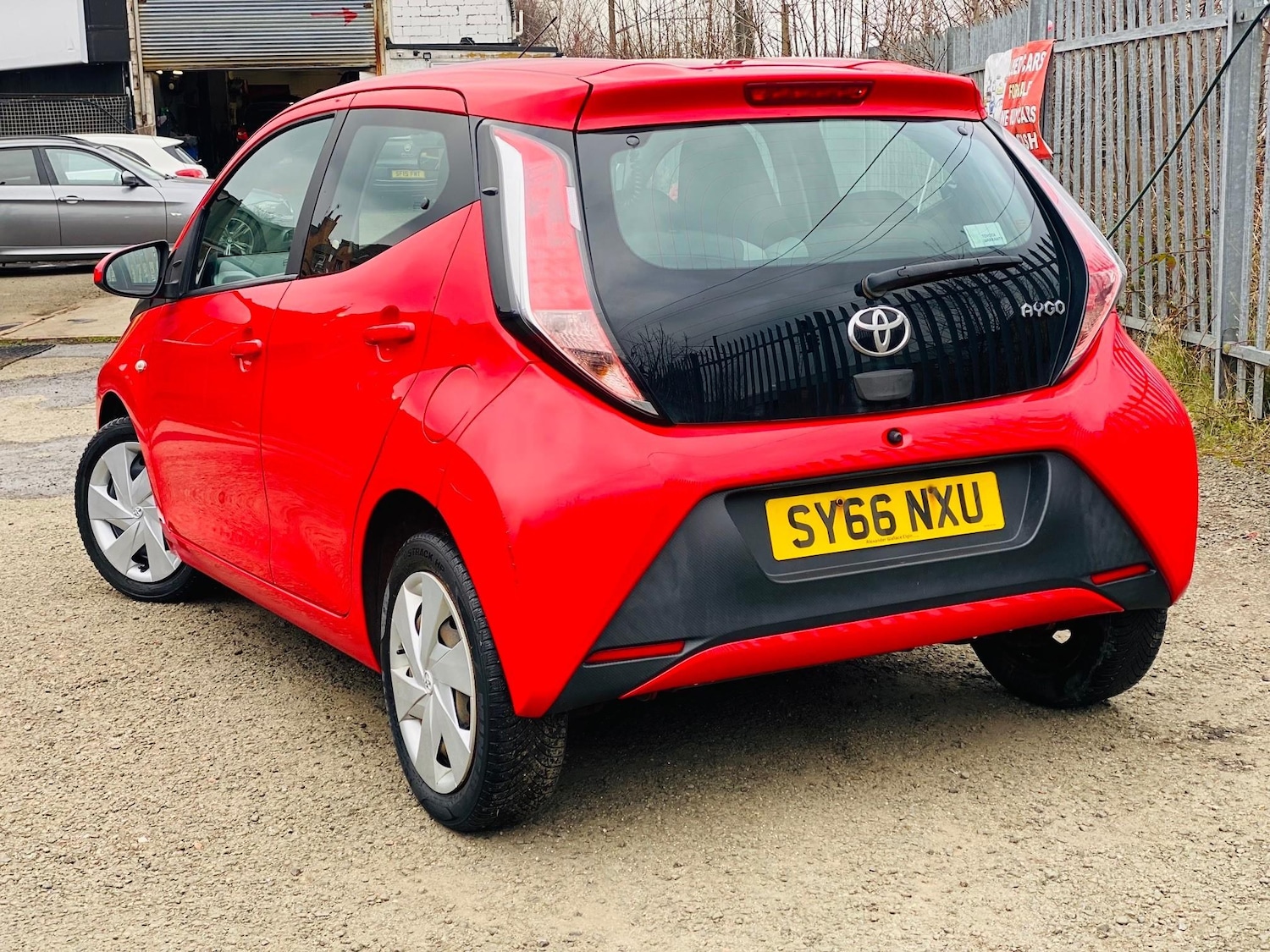 Used Toyota AYGO 2017 for sale - 77763992: Photo 8