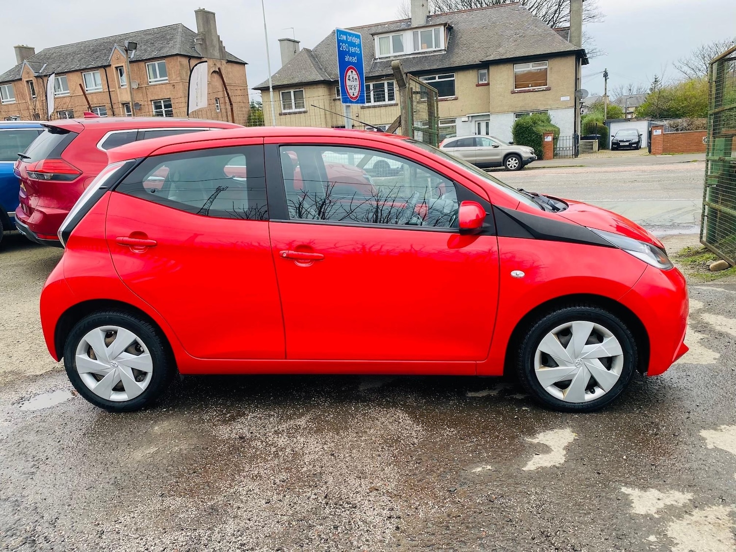 Used Toyota AYGO 2017 for sale - 77763992: Photo 9