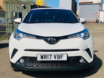 Used Toyota C-HR 2017 for sale - 78412176: Photo