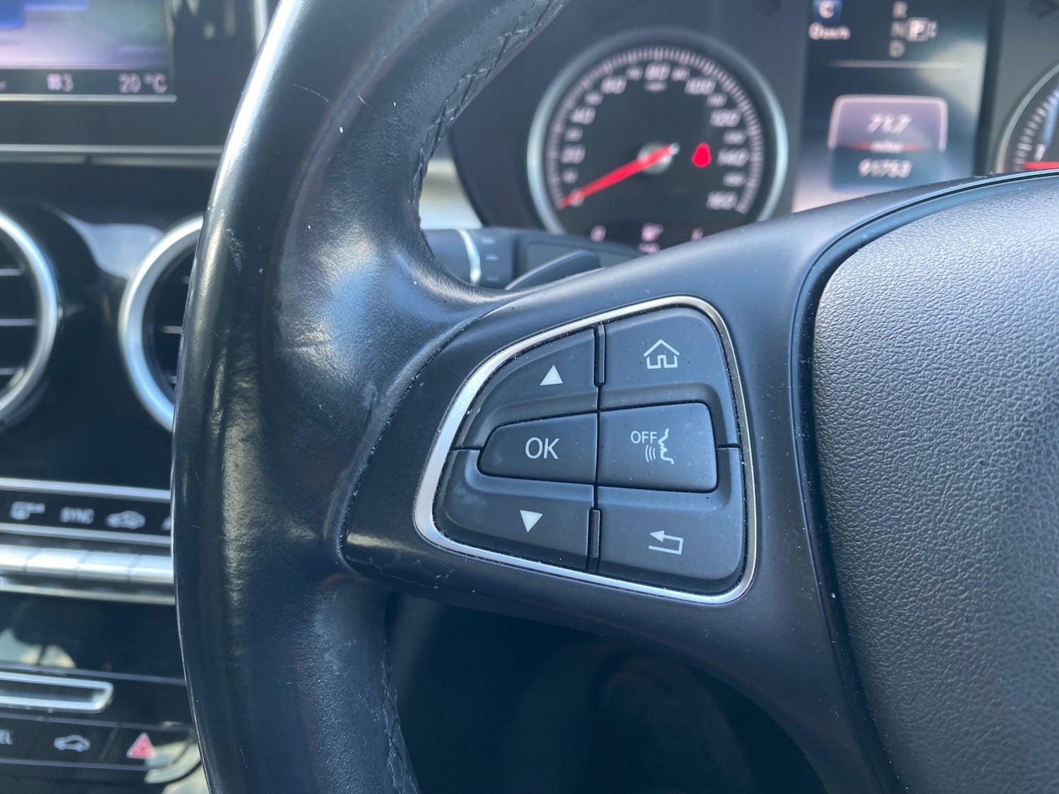 Used Mercedes-Benz C Class 2015 for sale - 78225789: Photo 16