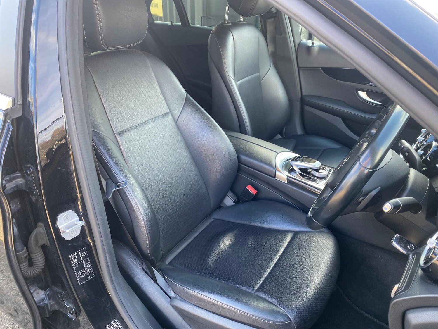 Used Mercedes-Benz C Class 2015 for sale - 78225789: Photo 25