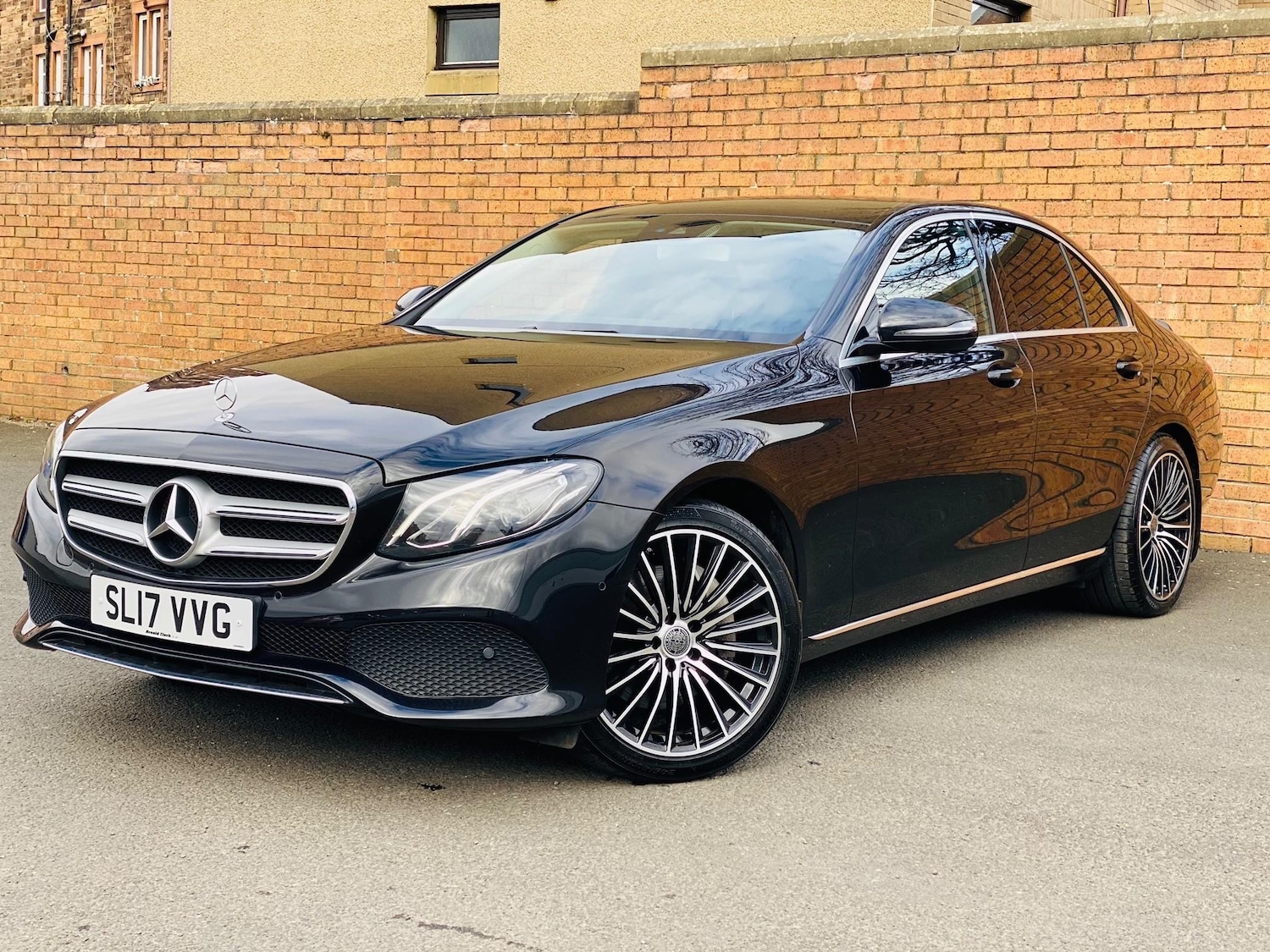 Used Mercedes-Benz E Class 2017 for sale - 78136802: Photo 3