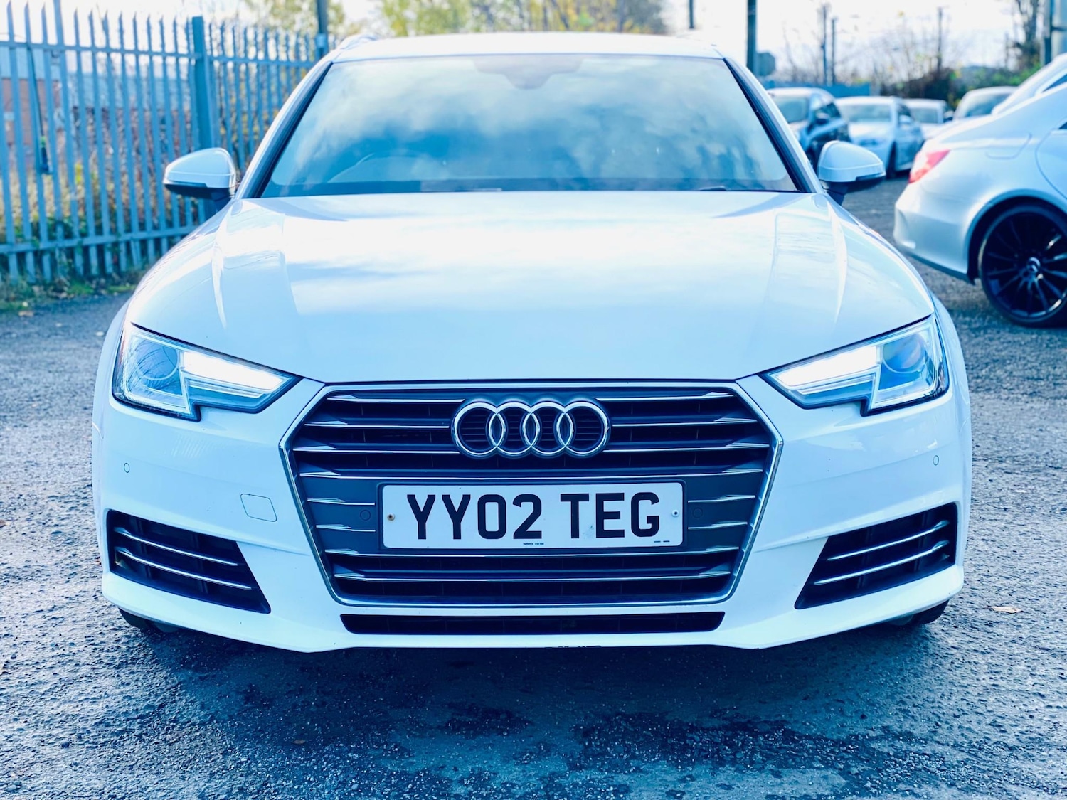 Used Audi A4 2016 for sale - 76590697: Photo 2